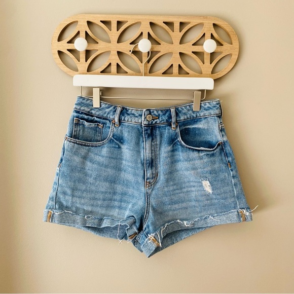PacSun Pants - PacSun Mom Short Denim Shorts Blue Sz 29